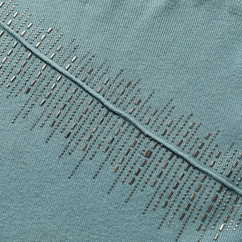 施悦名 秋冬2020新款女装长袖半高领针织衫休闲百搭烫钻毛衣女a