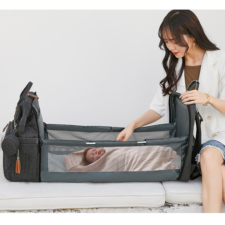 小童马 2021HOT便携式折叠婴儿床妈咪包 多功能母婴包妈妈包