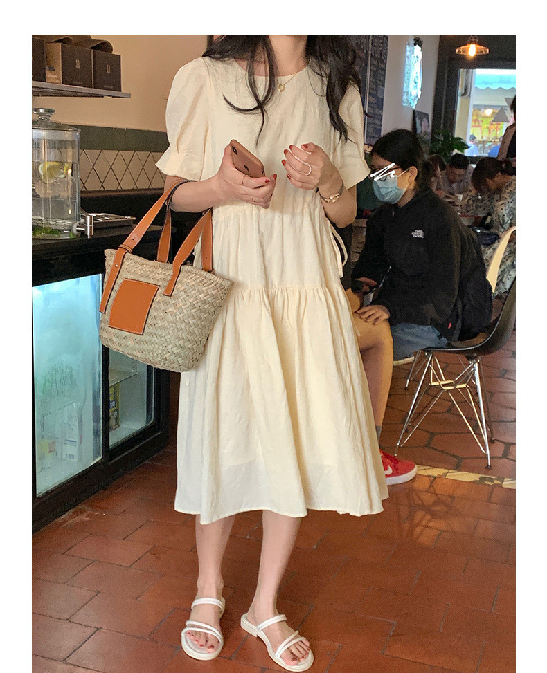 施悦名 2021夏季女新款法式温柔气质小众白色泡泡袖连衣裙