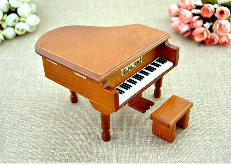 创意玩具钢琴音乐盒 木质八音盒生日礼物天空之城单曲