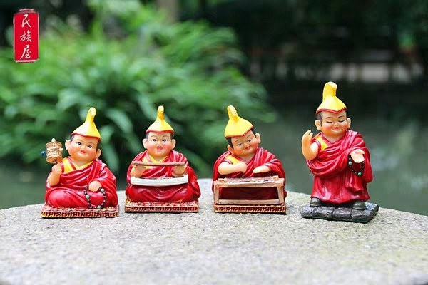 整套西藏拉萨香格里拉青海特产小喇嘛家居装饰品车载