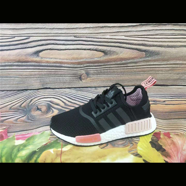 ADIDAS NMD BOOST阿迪达斯三叶草女鞋2019新款休闲舒适跑步鞋 EG7399