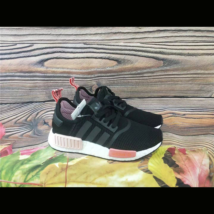 ADIDAS NMD BOOST阿迪达斯三叶草女鞋2019新款休闲舒适跑步鞋 EG7399