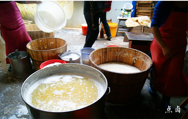 屋里味 湖南特产香辣豆腐乳农家自制手工无油霉豆腐下饭菜瓷坛盒装500g