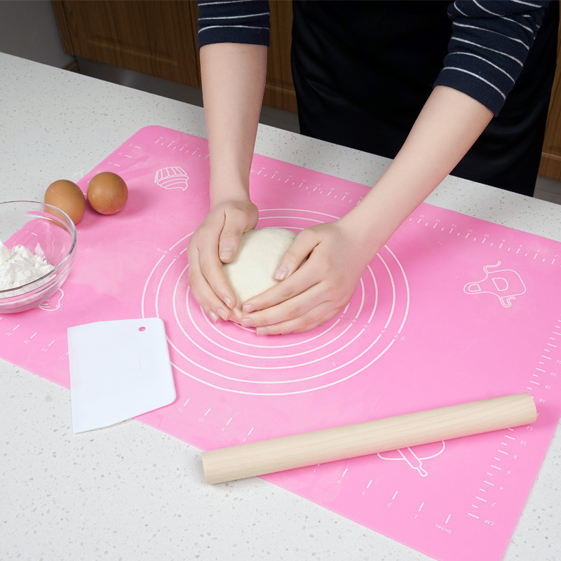 美之扣  食品级硅胶垫揉面垫烘焙工具厨房面板案板不粘擀面垫大号常规款40*50*0.1CM rmd2