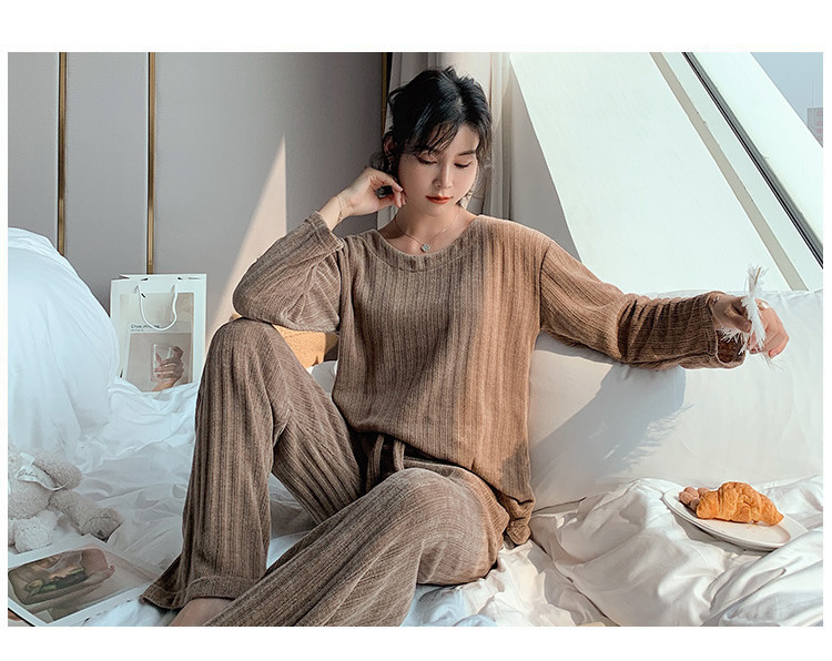 韩版珊瑚绒睡衣女秋冬季休闲宽松纯色简约雪尔绒长袖两件套家居服毛衣