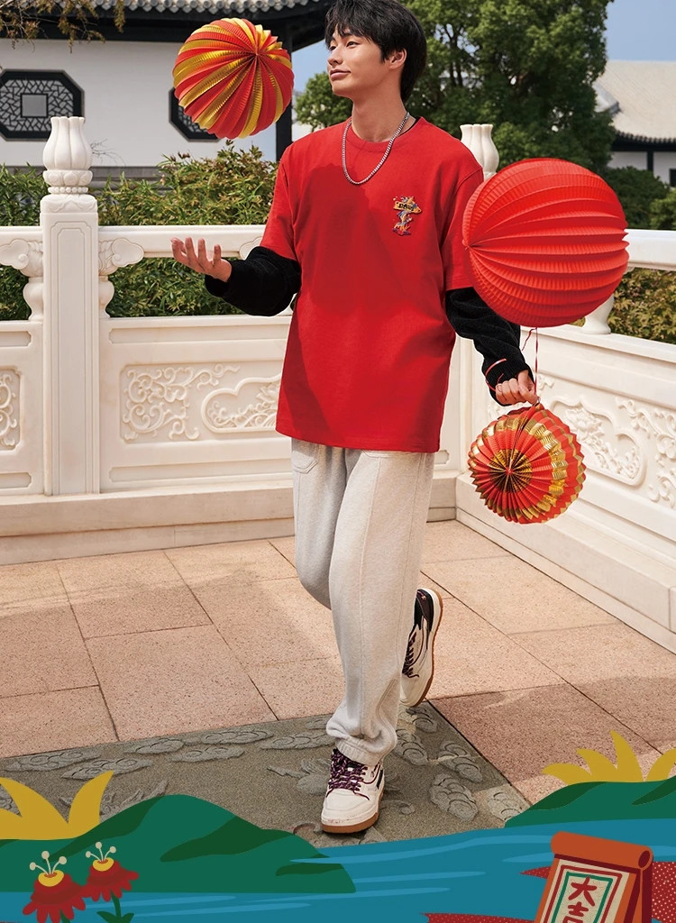 李宁/LI NING 日进斗金系列男子短袖文化衫圆领T恤2024春AHSU009