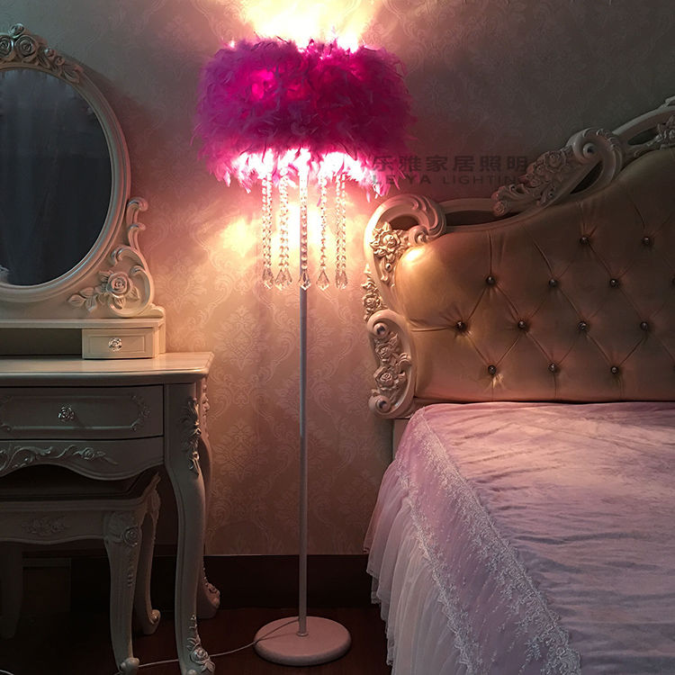 水晶羽毛INS创意落地灯婚庆客厅书房卧室床头台灯美容主播补光灯