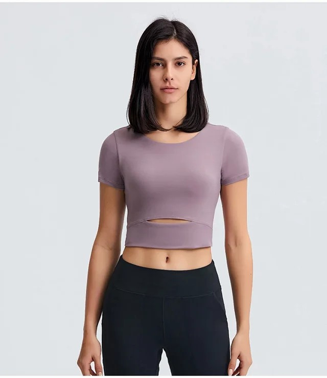 新款修身显瘦带胸垫瑜伽T恤女 时尚外穿跑步运动健身服