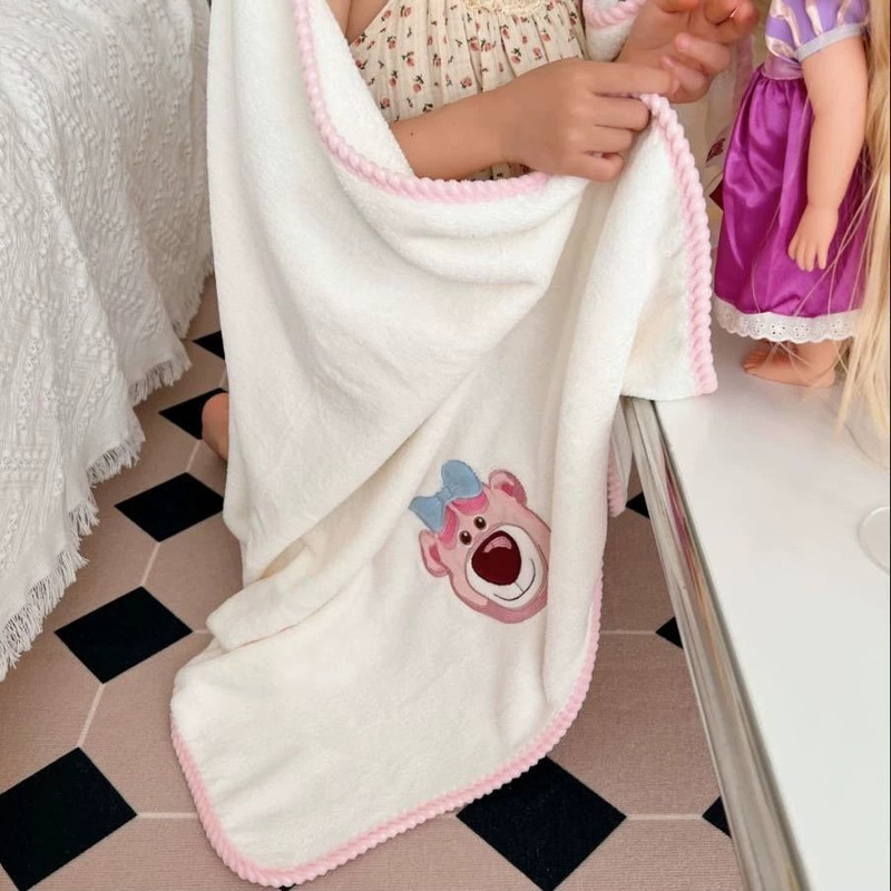 草莓熊浴巾毛巾两件套儿童卡通刺绣夏季小盖被柔软吸水速干沙滩巾