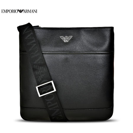 Emporio Armani 压纹牛皮信使斜挎包