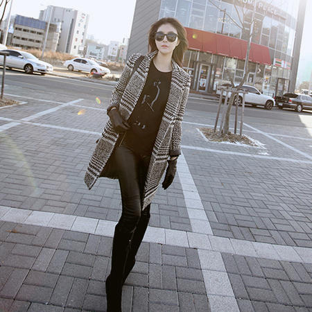mssefn  2014新款 韩版女装 黑白格直筒长袖大衣外套 8611-W72