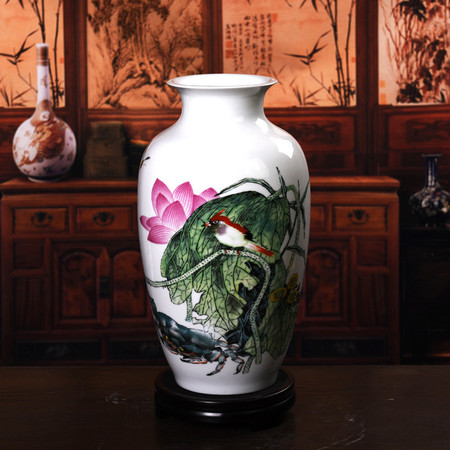 瓷拍 景德镇陶瓷工艺品瓷瓶 大师彭竞强和谐情韵 荷花鸟螃蟹花瓶图片