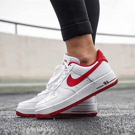 NIKE AIR FORCE 1 07 新经典复刻空军一号白红勾低帮运动休闲板鞋AA0287-101图片