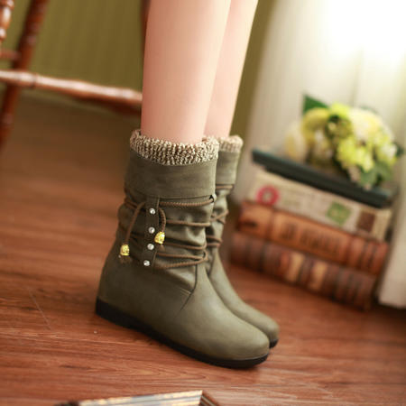 新款冬季韩版内增高短中筒靴学院风甜美公主雪地靴水钻低跟靴女靴图片