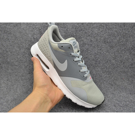 耐克 Air Max Tavas 2017新款男子气垫透气休闲运动跑步女鞋718895