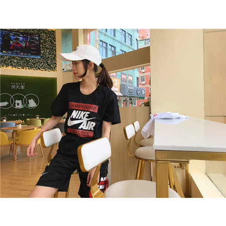 Nike耐克短袖短裤夏季休闲运动服