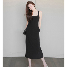 verhouse 夏季新款黑色方领连衣裙女士背心收腰减龄小黑裙