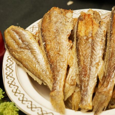 即食香酥小黄鱼酥鱼干海鲜黄花鱼休闲人吃的零食熟小吃食品50g图片