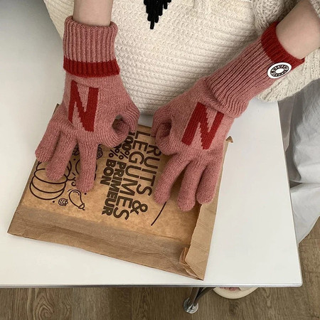 芙拉迪  秋冬季日韩学院风保暖甜美个性字母针织手套图片