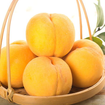 农家自产 黄金毛桃，新鲜桃子，皮薄多汁，美味可口，山西或陕西随机发货